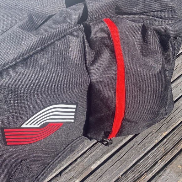 Official NBA Merch - Picture 5 of 5